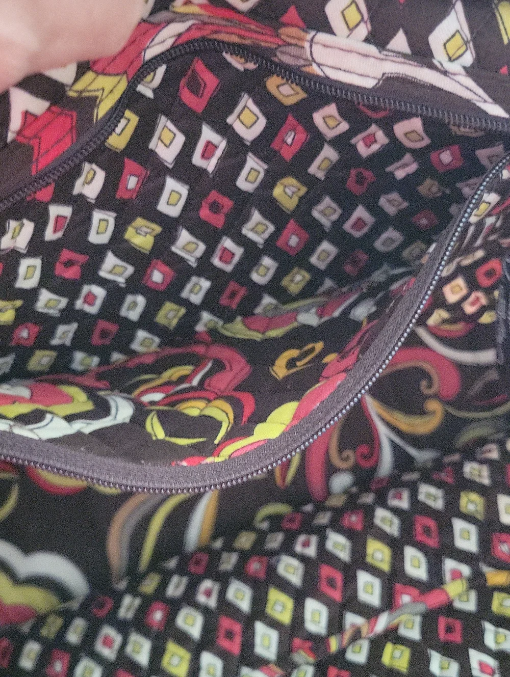 Vera Bradley Puccini Brown Red Large Tic Tac Tote Retired Quilted Shoulder Bag